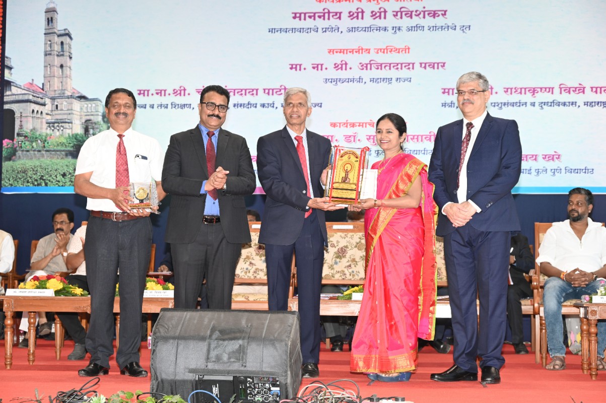 SPPU alumni felicitation ceremony